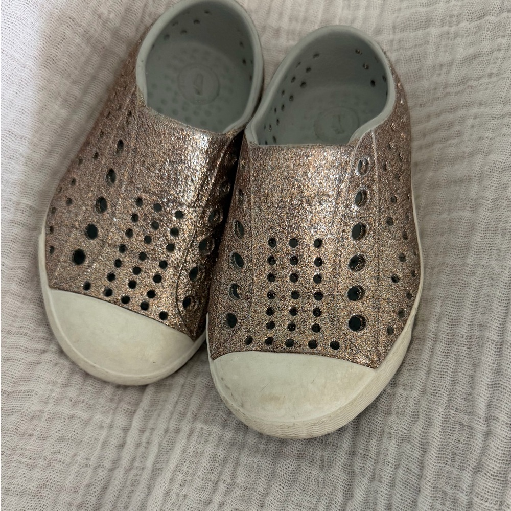 Native Glitter Slip-On Shoes in Rose Gold